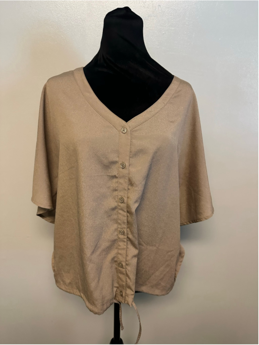 Old Navy Button Down Shirt Size Medium Beige